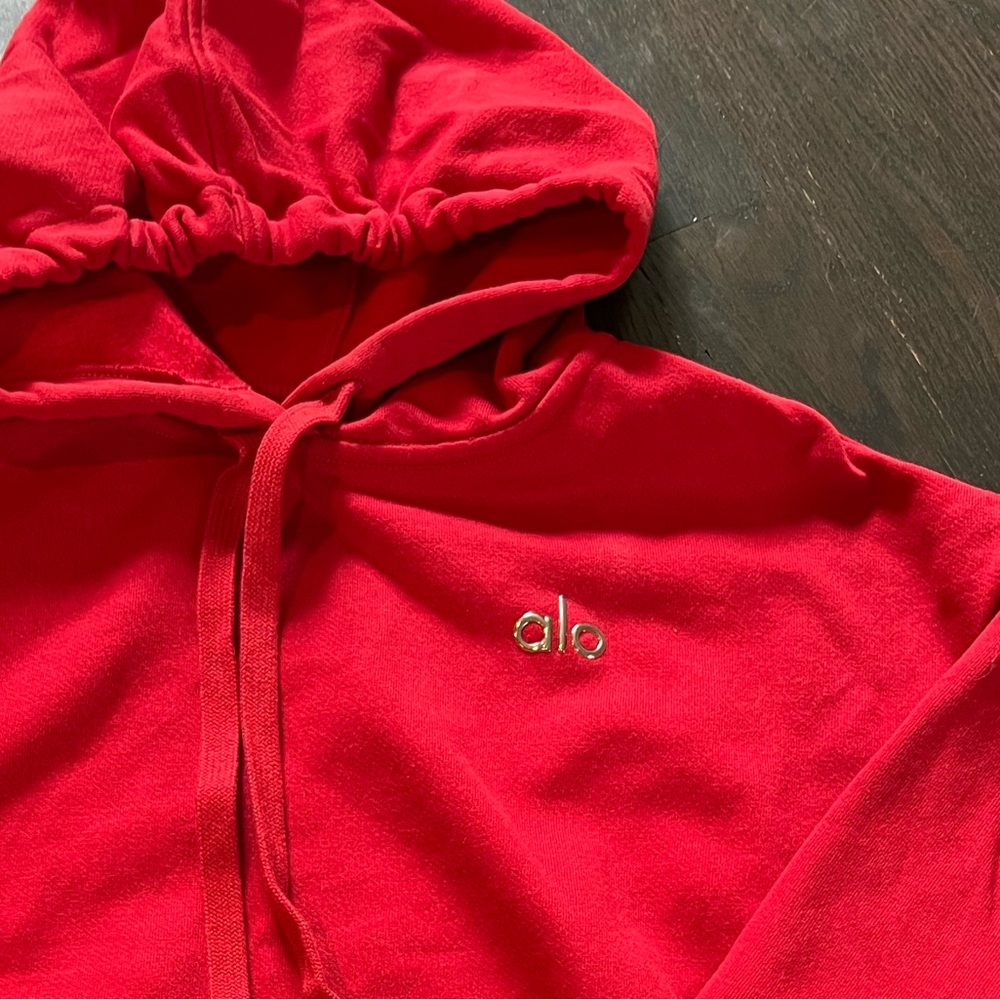 Alo yoga Accolade hoodie red xs.